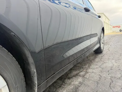 More photos of 2015 Chrysler 200 Limited at St. Marys CDJR, OH