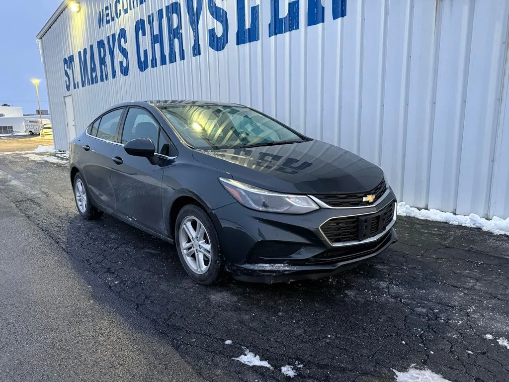Gray 2017 Chevrolet Cruze LT for sale in Saint Marys, OH