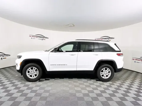 More photos of 2024 Jeep Grand Cherokee Laredo at St. Marys CDJR, OH