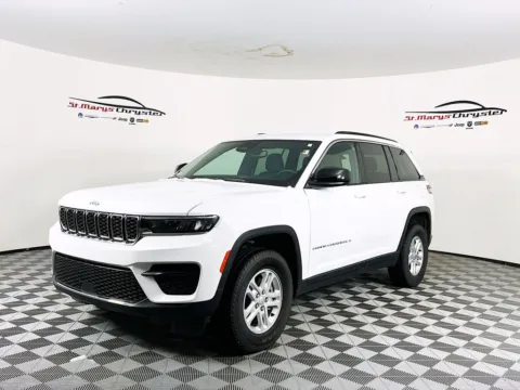 More photos of 2024 Jeep Grand Cherokee Laredo at St. Marys CDJR, OH