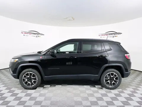 More photos of 2024 Jeep Compass Trailhawk at St. Marys CDJR, OH