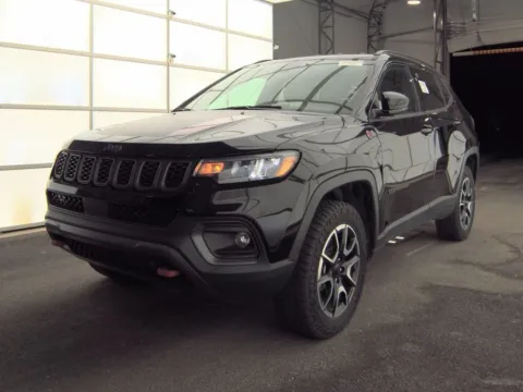 More photos of 2024 Jeep Compass Trailhawk at St. Marys CDJR, OH