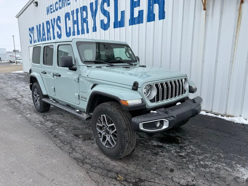 2024 Jeep Wrangler 4-Door Sahara's photo