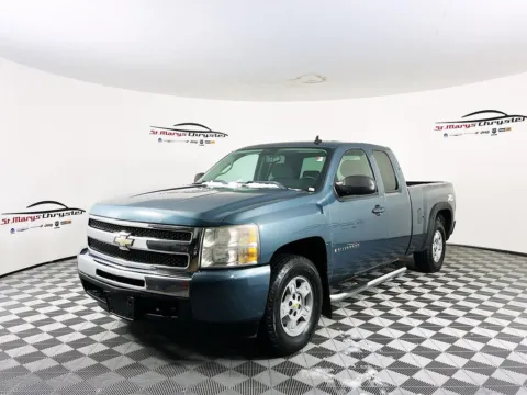 More photos of 2009 Chevrolet Silverado 1500 LT at St. Marys CDJR, OH