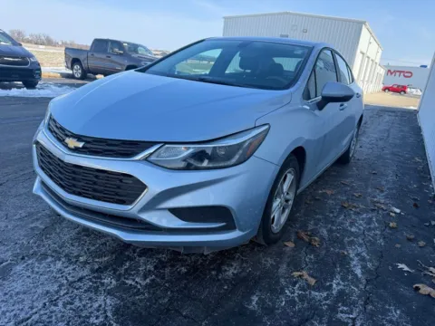 More photos of 2017 Chevrolet Cruze LT at St. Marys CDJR, OH
