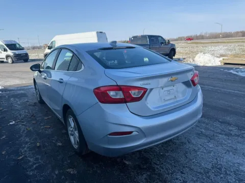 More photos of 2017 Chevrolet Cruze LT at St. Marys CDJR, OH