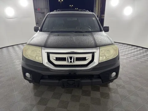 Photos of 2011 Honda Pilot EX-L for sale in Saint Marys, OH at St. Marys CDJR