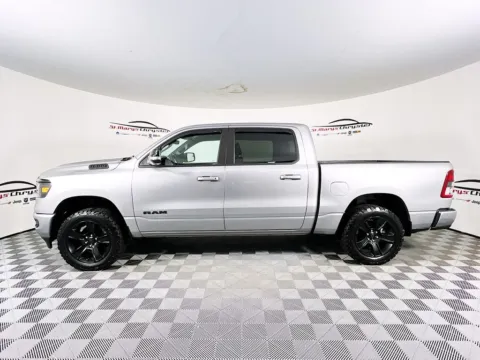 More photos of 2022 Ram 1500 Big Horn/Lone Star at St. Marys CDJR, OH