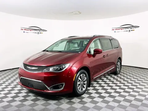 More photos of 2020 Chrysler Pacifica Touring L Plus at St. Marys CDJR, OH