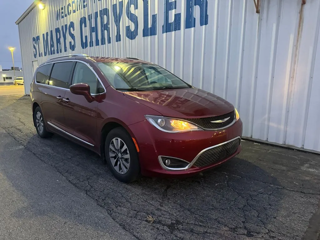 2020 Chrysler Pacifica Touring L Plus
