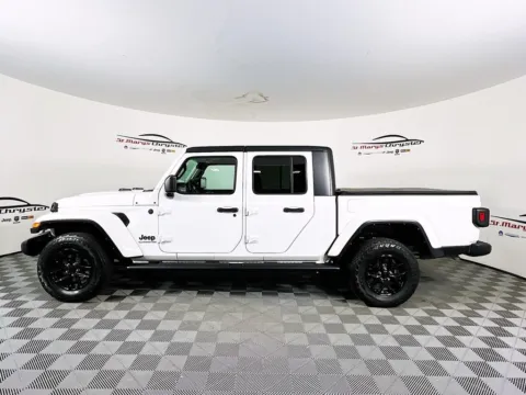 More photos of 2022 Jeep Gladiator Sport at St. Marys CDJR, OH