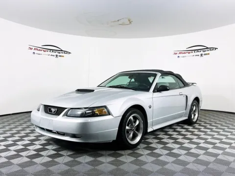 More photos of 2004 Ford Mustang GT at St. Marys CDJR, OH