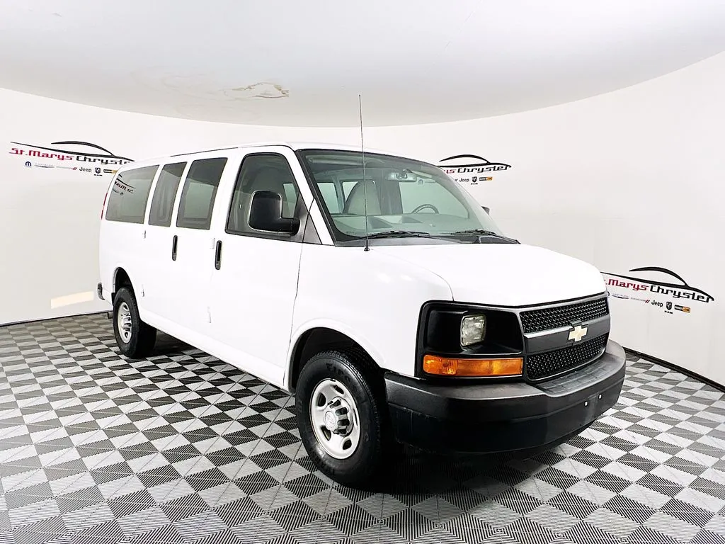 White 2015 Chevrolet Express 2500 Work Van for sale in Saint Marys, OH