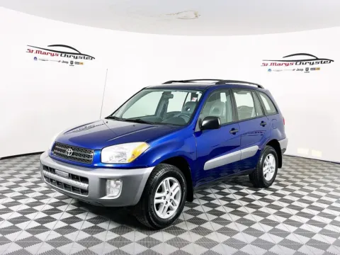 More photos of 2002 Toyota RAV4 at St. Marys CDJR, OH