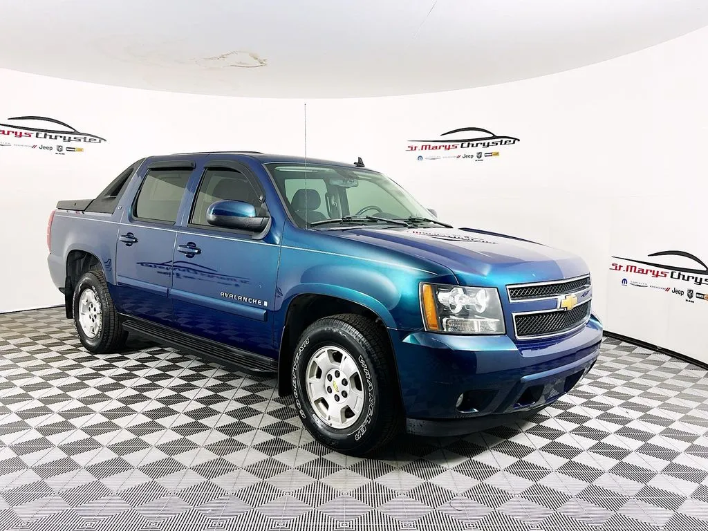 Blue 2007 Chevrolet Avalanche 1500 LS for sale in Saint Marys, OH