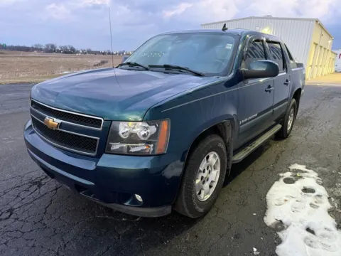 More photos of 2007 Chevrolet Avalanche 1500 LS at St. Marys CDJR, OH