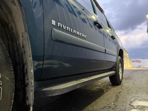 More photos of 2007 Chevrolet Avalanche 1500 LS at St. Marys CDJR, OH