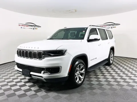 More photos of 2022 Jeep Wagoneer Series II at St. Marys CDJR, OH