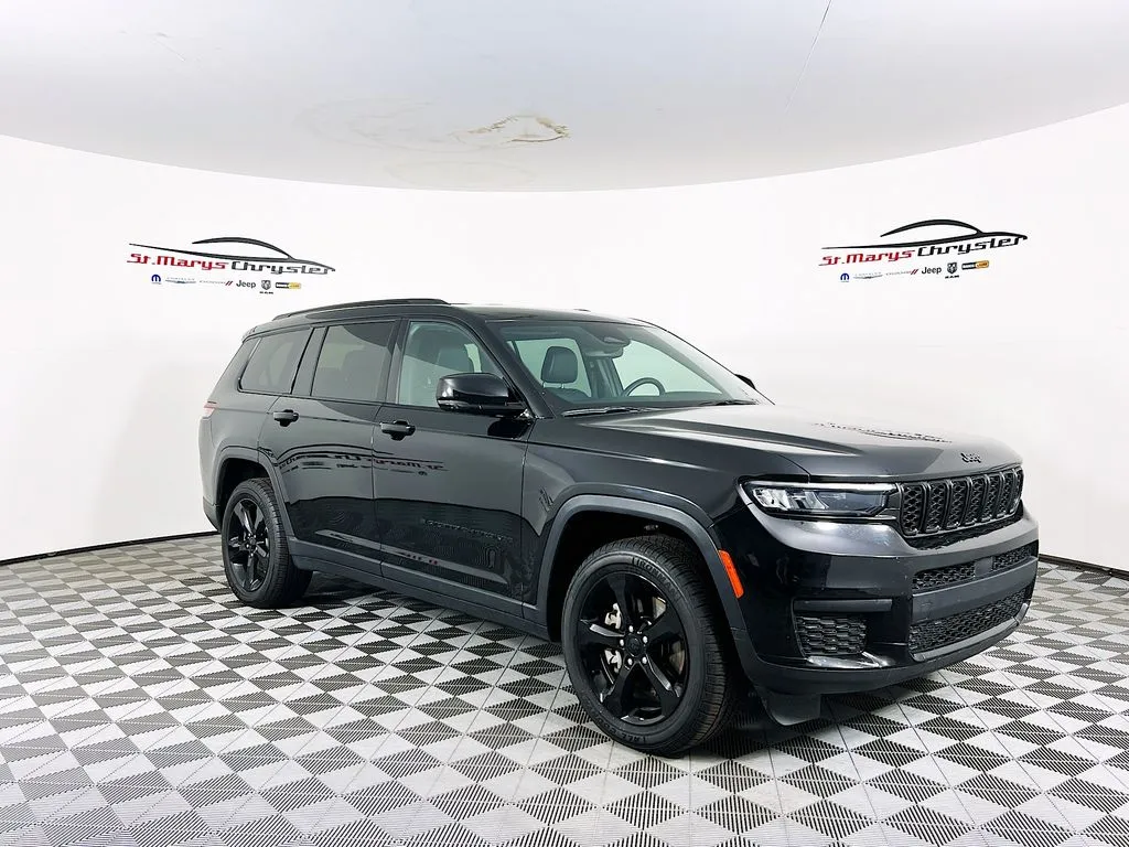 2023 Jeep Grand Cherokee L Altitude for sale in Saint Marys, OH