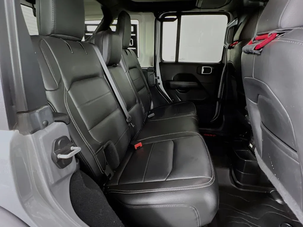 2019 Jeep Wrangler Unlimited Sahara - Photo 26