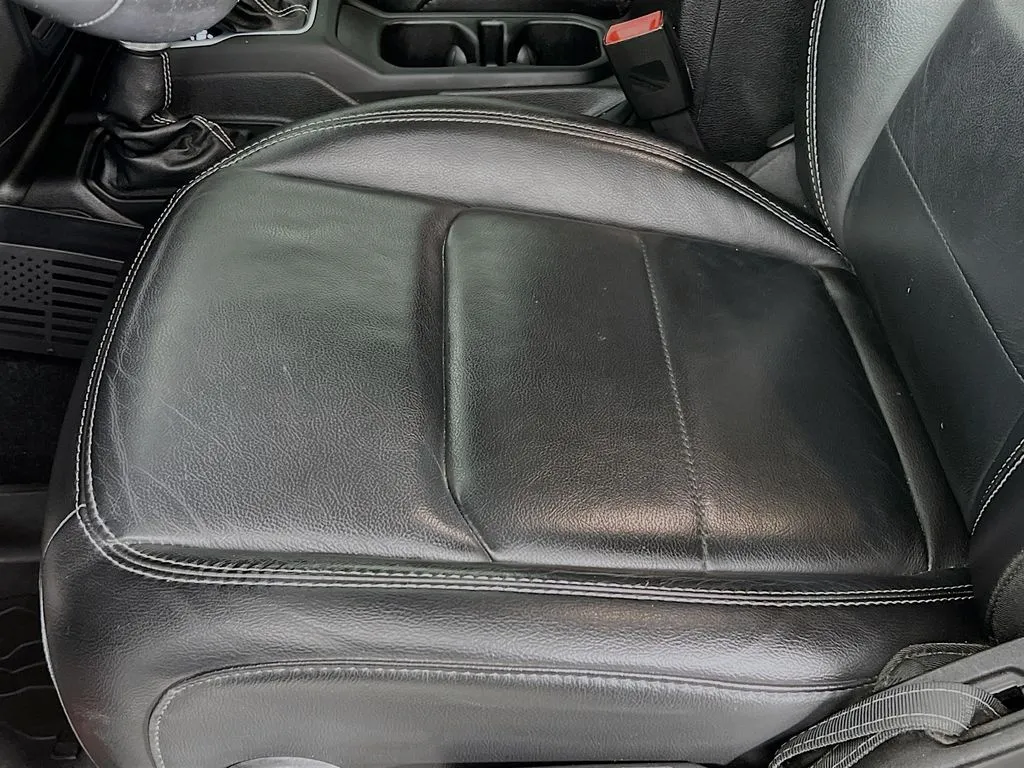 2019 Jeep Wrangler Unlimited Sahara - Photo 19