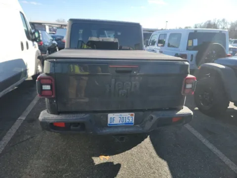 More photos of 2024 Jeep Gladiator Willys at St. Marys CDJR, OH