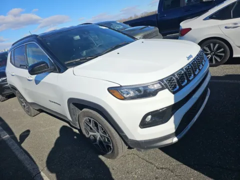 White 2024 Jeep Compass Limited for sale in Saint Marys, OH