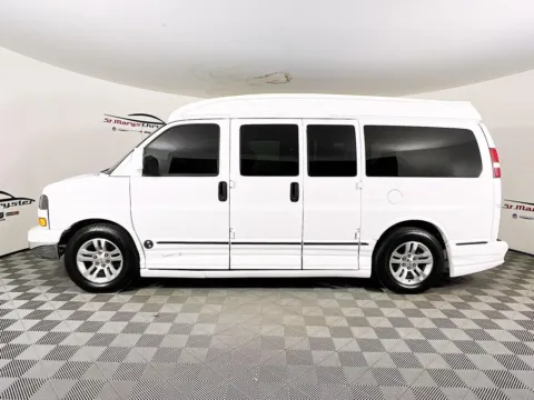More photos of 2004 GMC Savana G1500 Upfitter at St. Marys CDJR, OH