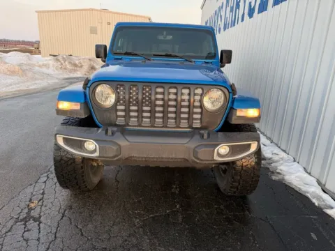 Photos of 2021 Jeep Gladiator Overland for sale in Saint Marys, OH at St. Marys CDJR