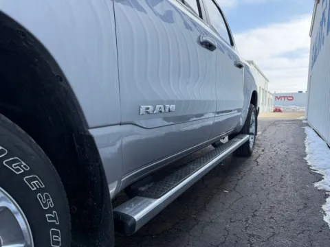 More photos of 2019 Ram 1500 Big Horn/Lone Star at St. Marys CDJR, OH