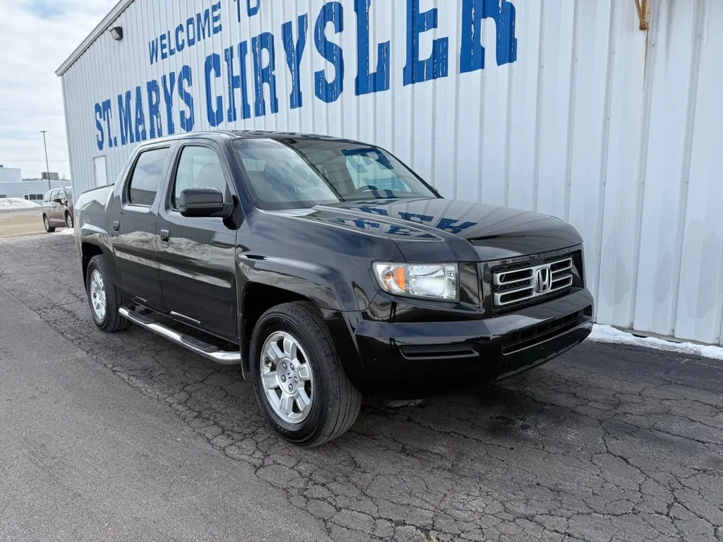 Used 2008 Honda Ridgeline RTL with VIN 2HJYK165X8H536740 for sale in Saint Marys, OH
