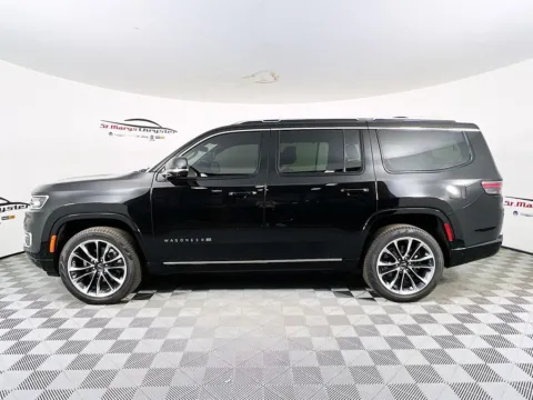 More photos of 2024 Jeep Wagoneer Series III at St. Marys CDJR, OH