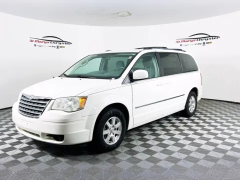 More photos of 2010 Chrysler Town & Country Touring at St. Marys CDJR, OH