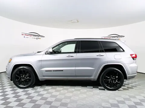 More photos of 2020 Jeep Grand Cherokee Laredo at St. Marys CDJR, OH
