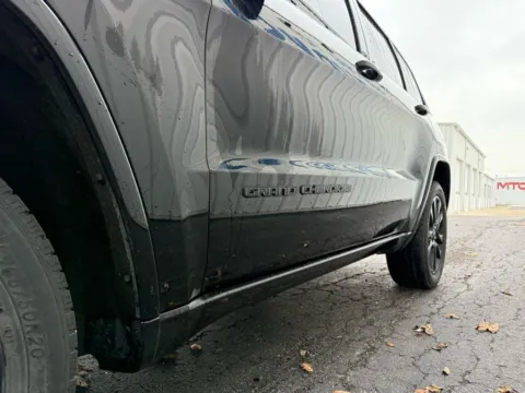 More photos of 2019 Jeep Grand Cherokee Laredo at St. Marys CDJR, OH