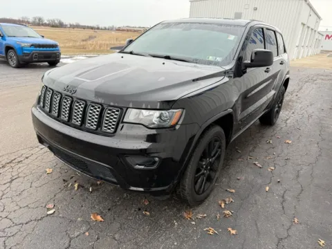 Another view of 2019 Jeep Grand Cherokee Laredo for sale in Saint Marys, OH at St. Marys CDJR