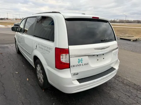 More photos of 2014 Chrysler Town & Country Touring at St. Marys CDJR, OH