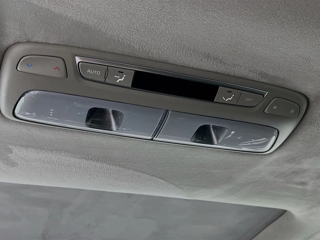 2022 Kia Telluride SX - Photo 28