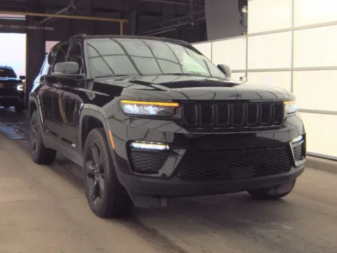 Black 2024 Jeep Grand Cherokee Limited for sale in Saint Marys, OH