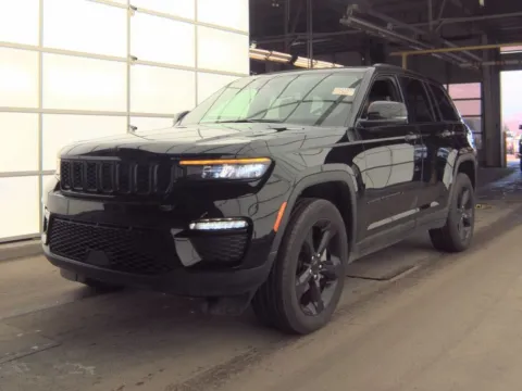 More photos of 2024 Jeep Grand Cherokee Limited at St. Marys CDJR, OH