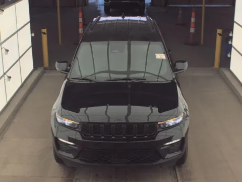 Another view of 2024 Jeep Grand Cherokee Limited for sale in Saint Marys, OH at St. Marys CDJR