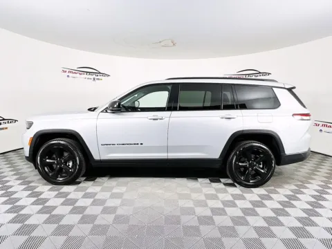 More photos of 2025 Jeep Grand Cherokee L Limited at St. Marys CDJR, OH