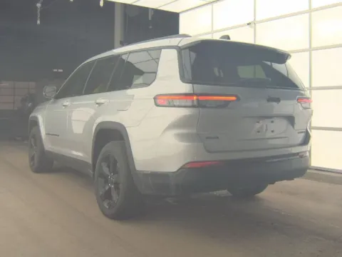 More photos of 2025 Jeep Grand Cherokee L Limited at St. Marys CDJR, OH