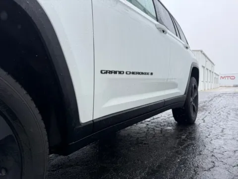 More photos of 2024 Jeep Grand Cherokee Limited at St. Marys CDJR, OH