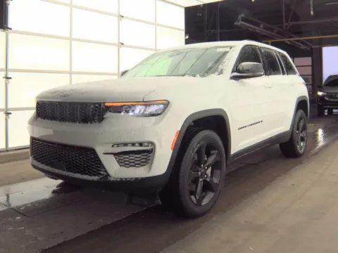 More photos of 2024 Jeep Grand Cherokee Limited at St. Marys CDJR, OH