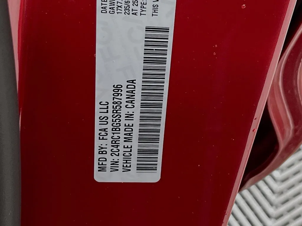 2025 Chrysler Pacifica Select - Photo 33
