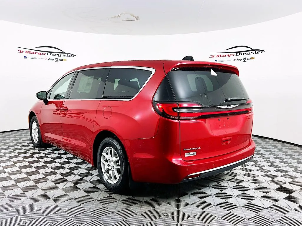 2025 Chrysler Pacifica Select - Photo 6
