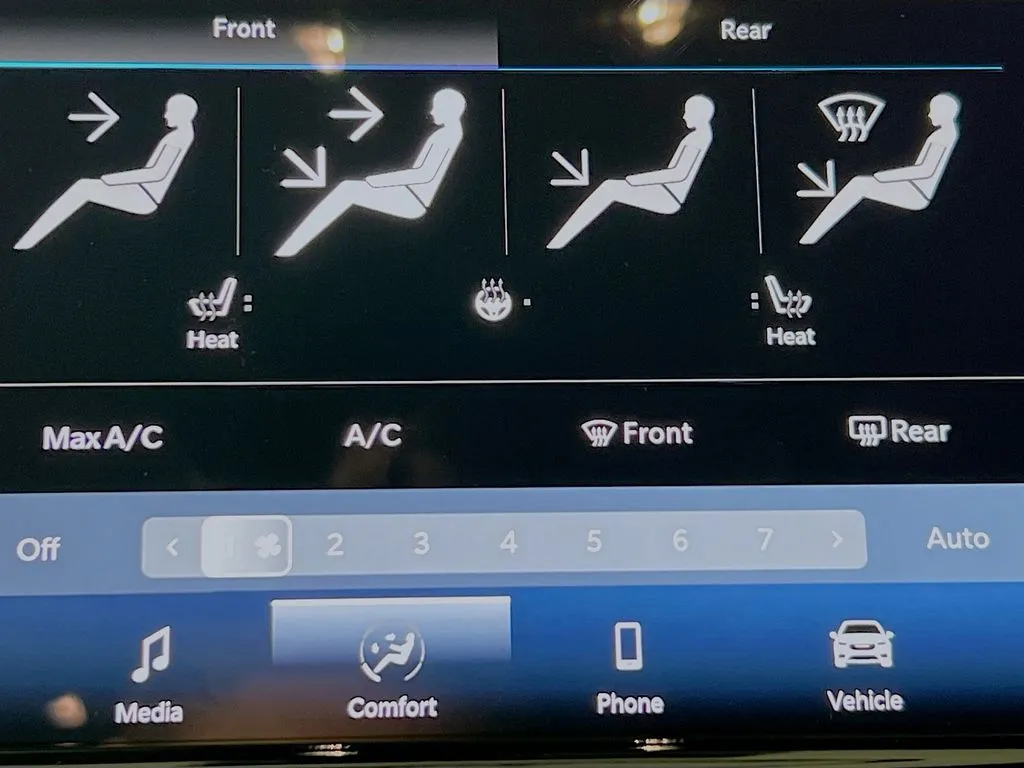 2025 Chrysler Pacifica Select - Photo 20