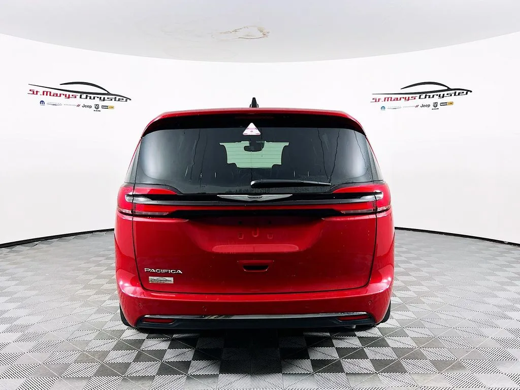 2025 Chrysler Pacifica Select - Photo 7