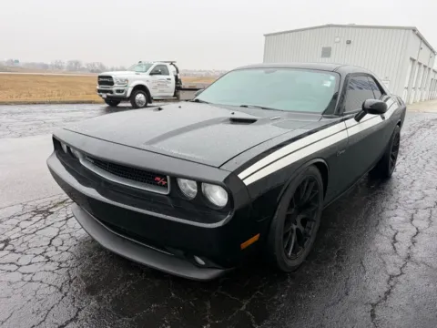 More photos of 2014 Dodge Challenger R/T at St. Marys CDJR, OH